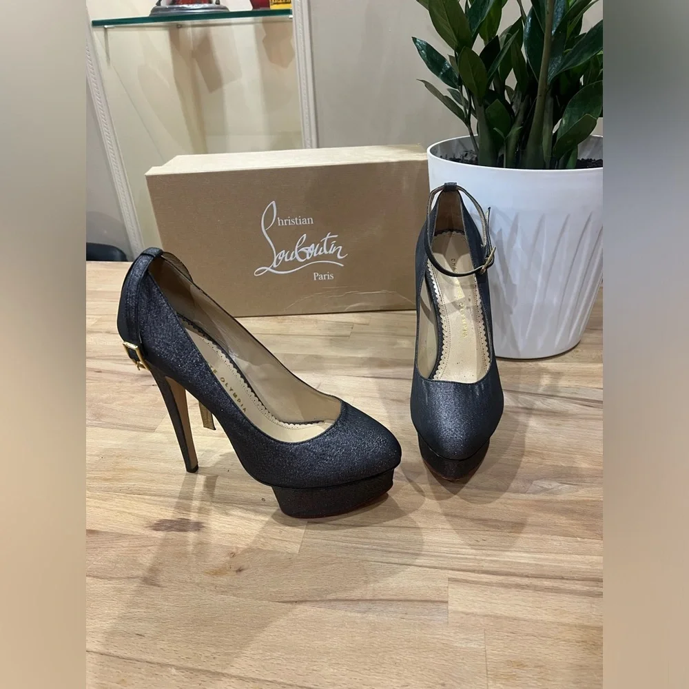 Charlotte Olympia Black Platform Heels - Picture 6 of 10